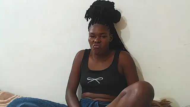 VirginPrincess06 online show from 05/04/26, 08:16