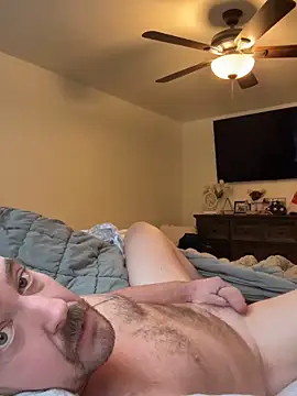 Snapshot of jubelale chatting on 12/04/25, 10:40 jubelale online show from 12/04/25, 10:40