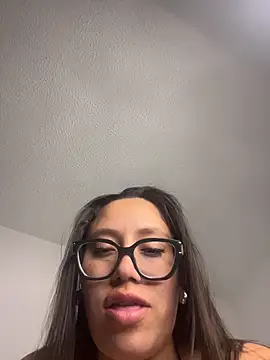 Snapshot of LyaRose chatting on 02/03/26, 02:53 LyaRose online show from 02/03/26, 02:53