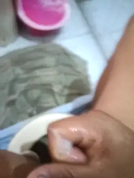 Snapshot of Rico123san chatting on 12/19/25, 07:43 Rico123san online show from 12/19/25, 07:43