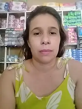 Snapshot of MIA-LARIOS chatting on 05/28/26, 03:09 MIA-LARIOS online show from 05/28/26, 03:09