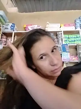MIA-LARIOS online show from 07/04/26, 02:34