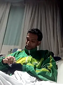Gzinho69ik online show from 06/02/26, 01:40