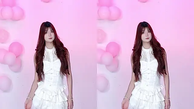 Snapshot of CM---002 chatting on 02/03/26, 12:31 CM---002 online show from 02/03/26, 12:31