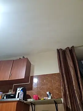 Snapshot of Monitaxhot chatting on 12/21/25, 09:44 Monitaxhot online show from 12/21/25, 09:44