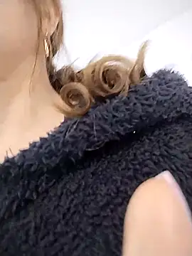 Snapshot of Monitaxhot chatting on 02/17/26, 10:38 Monitaxhot online show from 02/17/26, 10:38