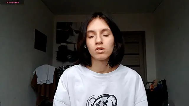 KennaElse online show from 12/04/25, 08:12