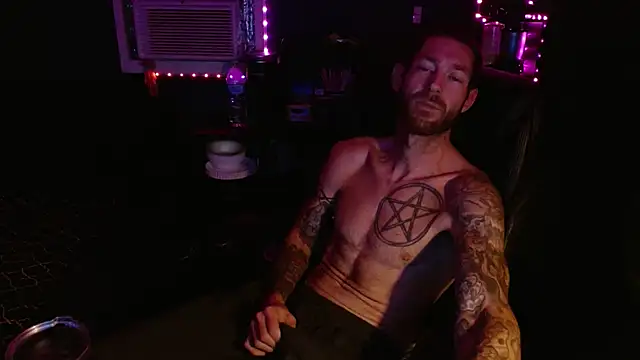 Snapshot of KingCole2390 chatting on 02/18/26, 07:48 KingCole2390 online show from 02/18/26, 07:48