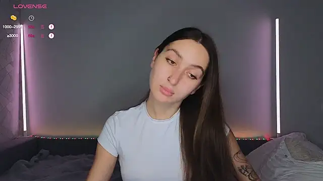 Snapshot of KikkyMi chatting on 11/26/25, 08:10 KikkyMi online show from 11/26/25, 08:10