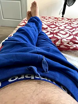 Snapshot of Lothentik chatting on 11/21/25, 11:42 Lothentik online show from 11/21/25, 11:42