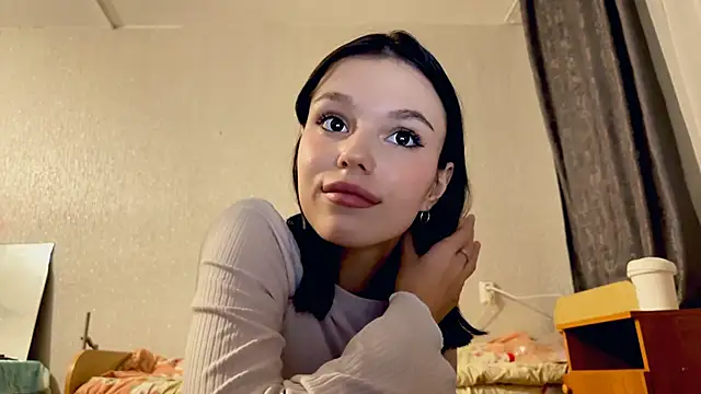 StacieGregoreski online show from 11/30/25, 02:32