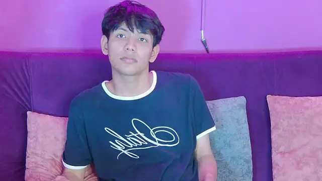 Snapshot of Liam_Sinclair chatting on 01/14/26, 08:25 Liam Sinclair online show from 01/14/26, 08:25