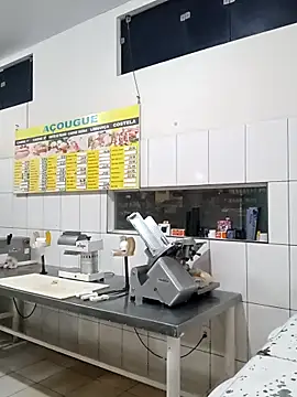 RobertoLuiz84 online show from 12/18/25, 08:04