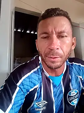 RobertoLuiz84 online show from 02/15/26, 08:49