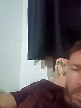 RobertoLuiz84 online show from 04/21/26, 11:07