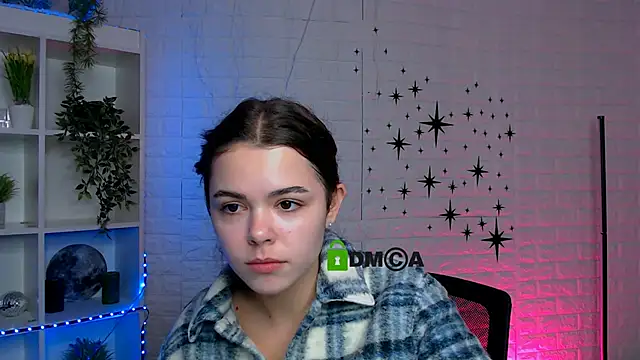 Snapshot of maddycats chatting on 11/28/25, 01:47 maddycats online show from 11/28/25, 01:47