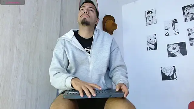 Snapshot of Henry_villa23 chatting on 03/03/26, 07:25 Henry villa23 online show from 03/03/26, 07:25