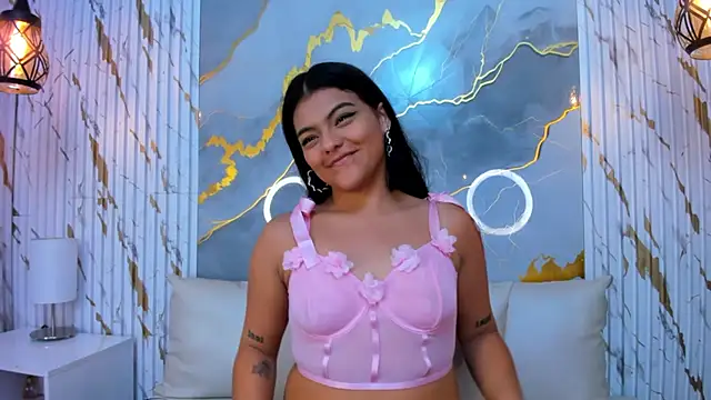 Snapshot of NIKIBUNNY chatting on 11/26/25, 12:17 NIKIBUNNY online show from 11/26/25, 12:17