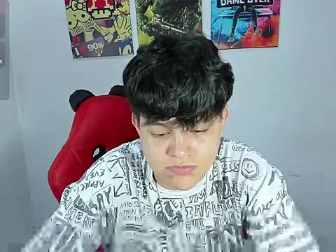 Snapshot of _ian_sweet chatting on 11/26/25, 07:37 ian sweet online show from 11/26/25, 07:37