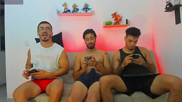 heteros curious online show from 04/27/26, 11:47