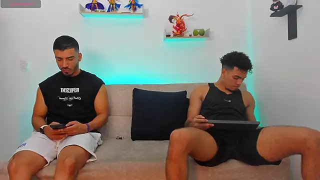 heteros curious online show from 05/13/26, 01:14