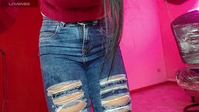 lia rose 6 online show from 12/15/25, 02:10