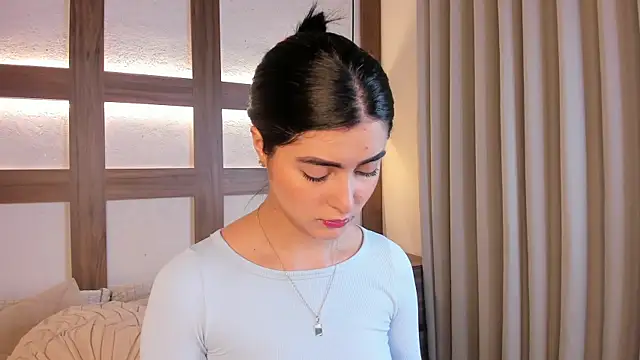 SarhaVega online show from 05/11/26, 01:50