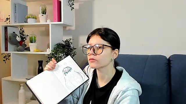 ShanaHearns online show from 11/29/25, 07:33