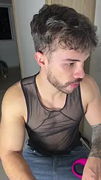 Snapshot of Valenthino_Salvatore chatting on 11/30/25, 03:43 Valenthino Salvatore online show from 11/30/25, 03:43