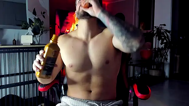 Valenthino Salvatore online show from 06/07/26, 12:04