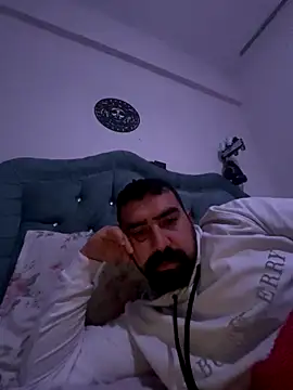 Snapshot of Ali2413 chatting on 12/02/25, 09:43 Ali2413 online show from 12/02/25, 09:43