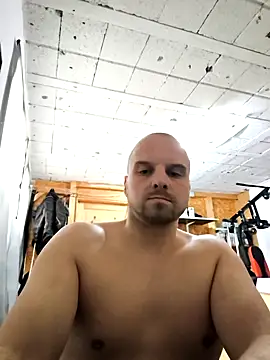 Snapshot of Phoenix2310 chatting on 12/15/25, 10:19 Phoenix2310 online show from 12/15/25, 10:19