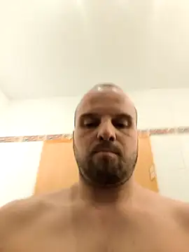 Snapshot of Phoenix2310 chatting on 02/07/26, 02:21 Phoenix2310 online show from 02/07/26, 02:21