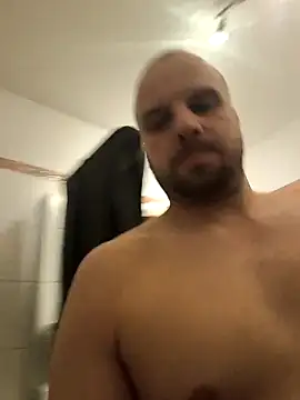 Snapshot of Phoenix2310 chatting on 02/08/26, 04:54 Phoenix2310 online show from 02/08/26, 04:54