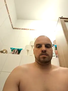 Snapshot of Phoenix2310 chatting on 03/23/26, 06:17 Phoenix2310 online show from 03/23/26, 06:17