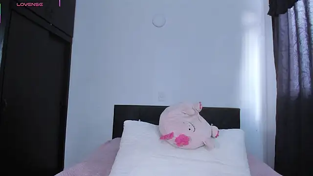 Snapshot of juanaaa_240 chatting on 02/18/26, 09:33 juanaaa 240 online show from 02/18/26, 09:33