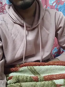 Snapshot of luckyutube chatting on 12/17/25, 04:46 luckyutube online show from 12/17/25, 04:46