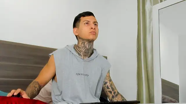 Snapshot of Andrew_sanders68 chatting on 12/02/25, 11:45 Andrew sanders68 online show from 12/02/25, 11:45