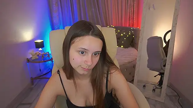 TinyNatalie online show from 06/15/26, 08:22
