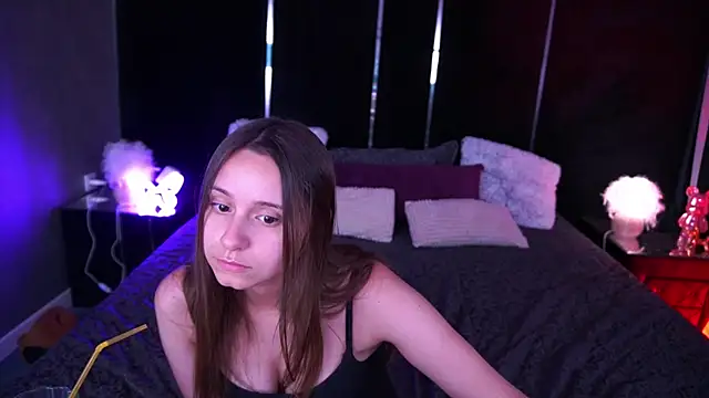 TinyNatalie online show from 06/21/26, 06:54
