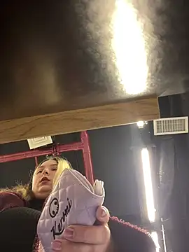 KateBurlesk online show from 03/15/26, 06:08