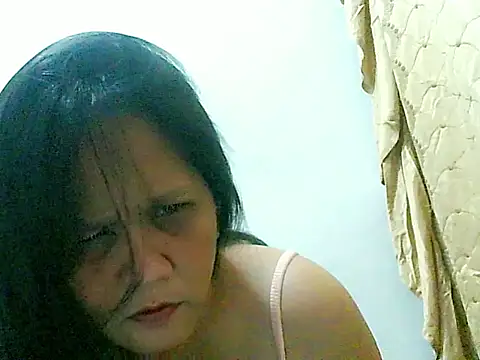 divinegrace1983 online show from 11/24/25, 06:13