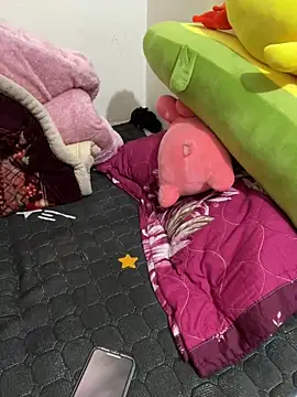 Hong8999 online show from 12/04/25, 08:34