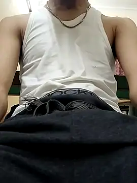 Snapshot of TheVirgin_Guy chatting on 11/30/25, 12:09 TheVirgin Guy online show from 11/30/25, 12:09