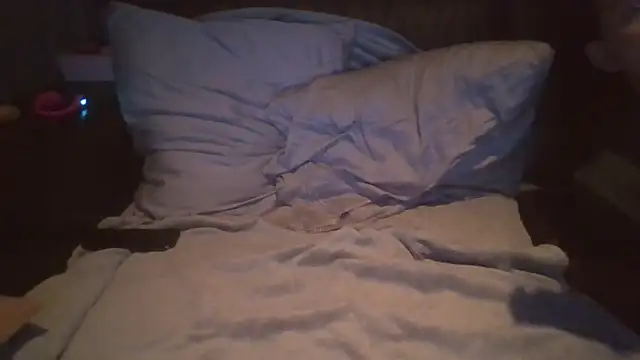 DeeLouLou online show from 12/20/25, 12:29