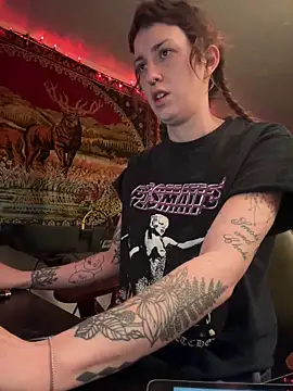 ashtrayhaterz online show from 12/18/25, 02:39