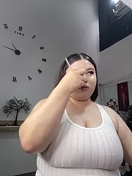 Snapshot of Kitty_Bms_ chatting on 12/04/25, 08:28 Kitty Bms online show from 12/04/25, 08:28