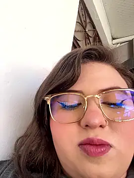 Snapshot of Kitty_Bms_ chatting on 01/18/26, 07:39 Kitty Bms online show from 01/18/26, 07:39