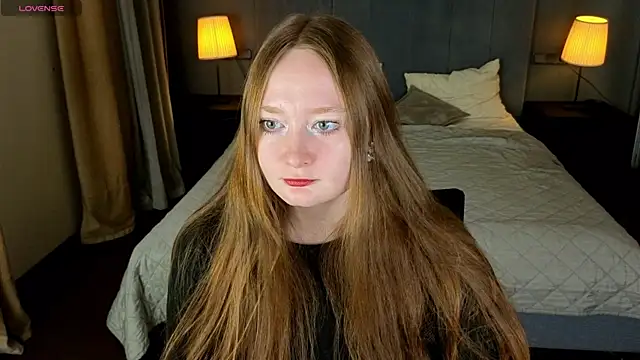 Snapshot of VikiBlossom chatting on 11/30/25, 12:53 VikiBlossom online show from 11/30/25, 12:53