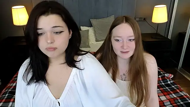 Snapshot of VikiBlossom chatting on 12/15/25, 08:57 VikiBlossom online show from 12/15/25, 08:57